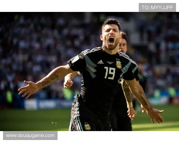 阿圭罗 Speed 互怼:C 罗无缘世俱杯,球迷:他去世界杯夺冠!(1)